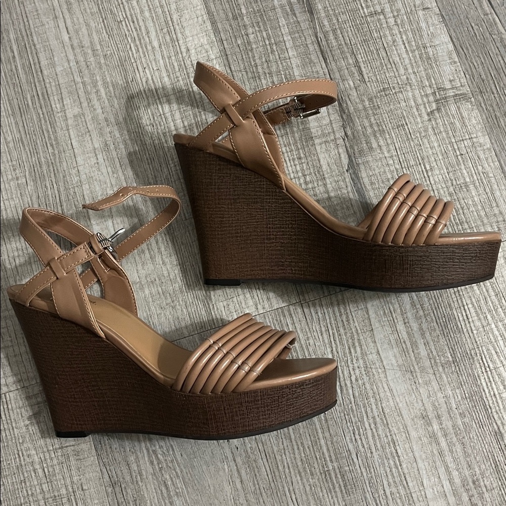 Indigo Women's Brown Strappy Sandals